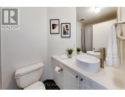 602 - 7 King Street E, Toronto, ON M5C3C5 Photo 9