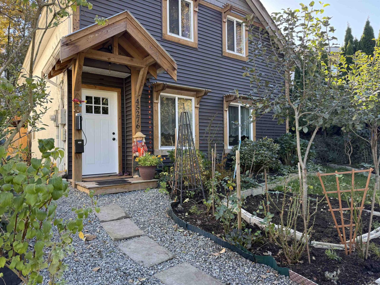 45276 CREEKSIDE DRIVE, West Chilliwack, Chilliwack - Image 1