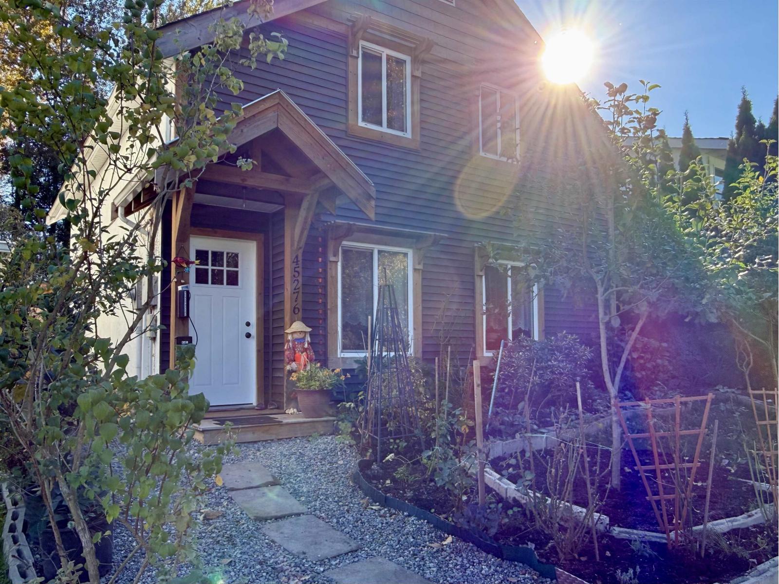 45276 CREEKSIDE DRIVE, West Chilliwack, Chilliwack - Image 1