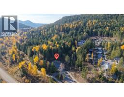 412 Centennial Place, Rossland, BC V0G1Y0 Photo 9