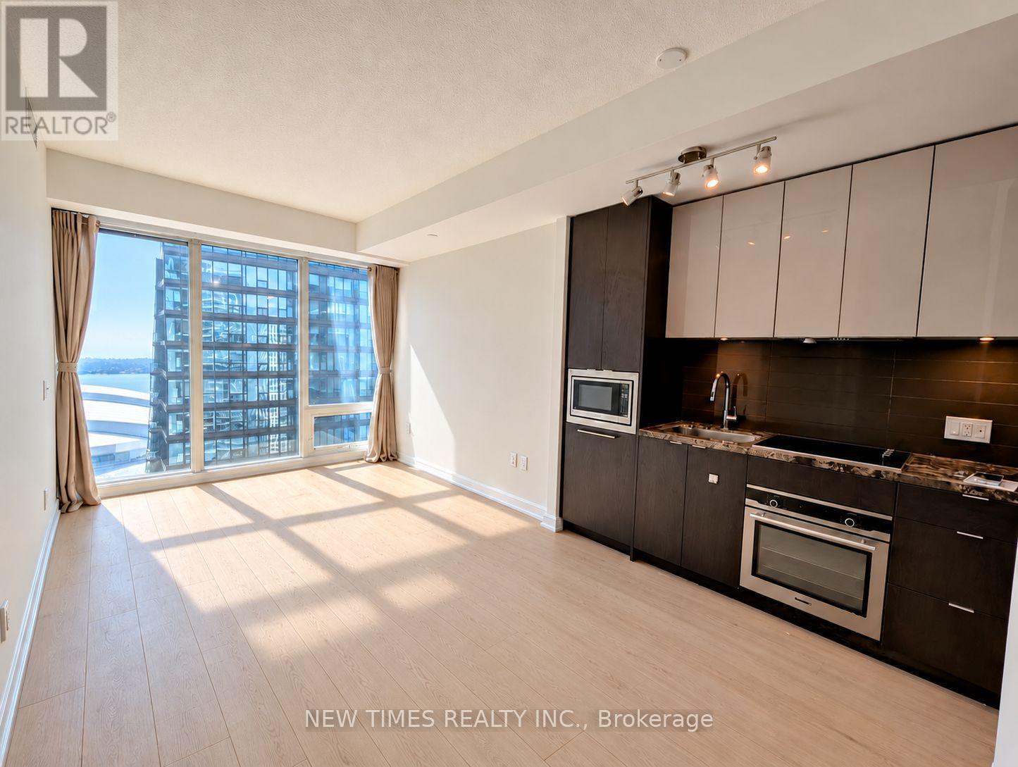 4701- 125 Blue Jays Way, Toronto, ON photo 3