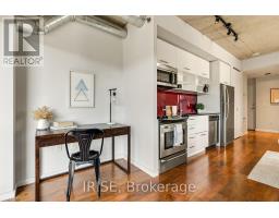 918 - 32 Trolley Crescent, Toronto, ON M5A0E8 Photo 21