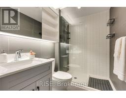 918 - 32 Trolley Crescent, Toronto, ON M5A0E8 Photo 30