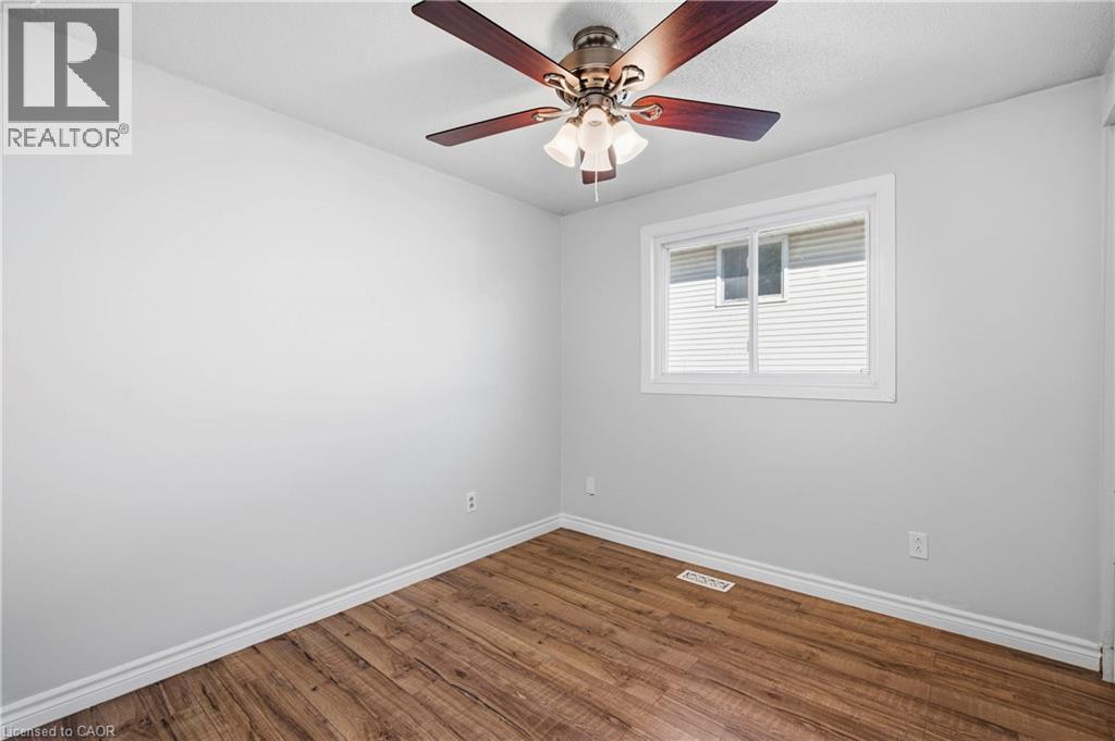 1073 LANGS Circle - 18