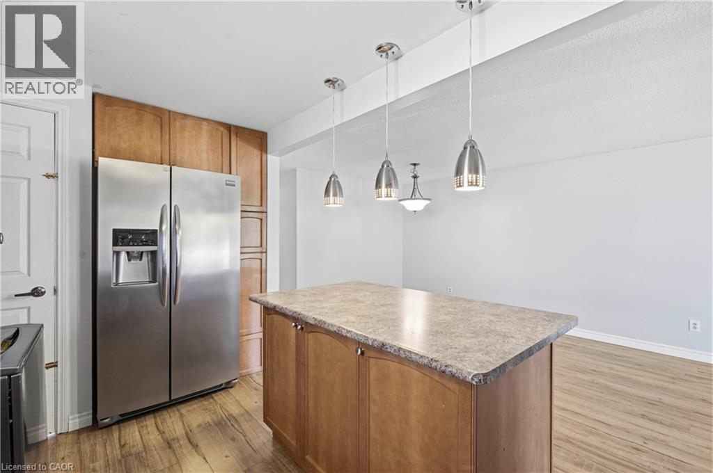1073 LANGS Circle - 9