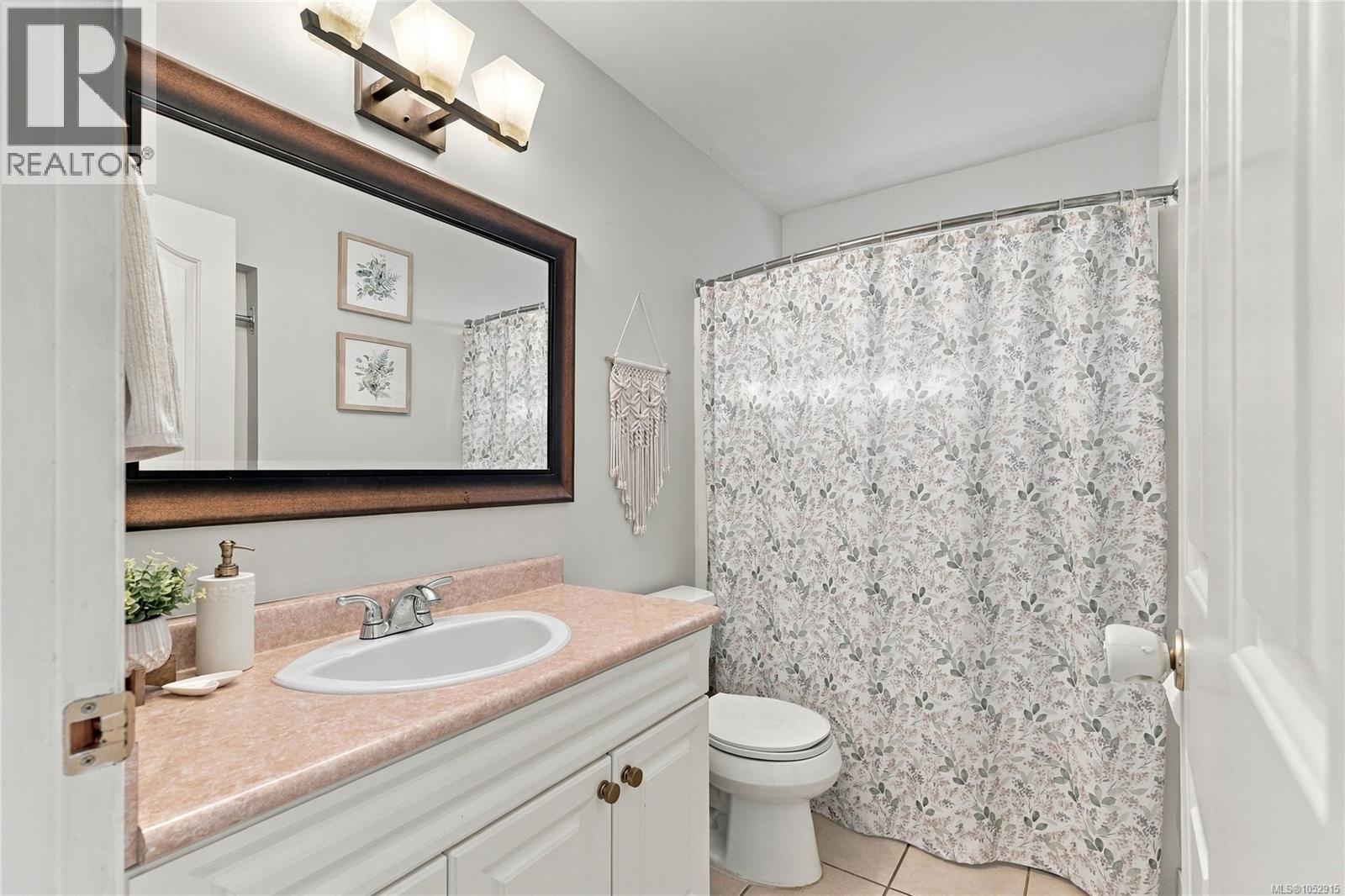 5977 Broadway Rd, Nanaimo - Image 1