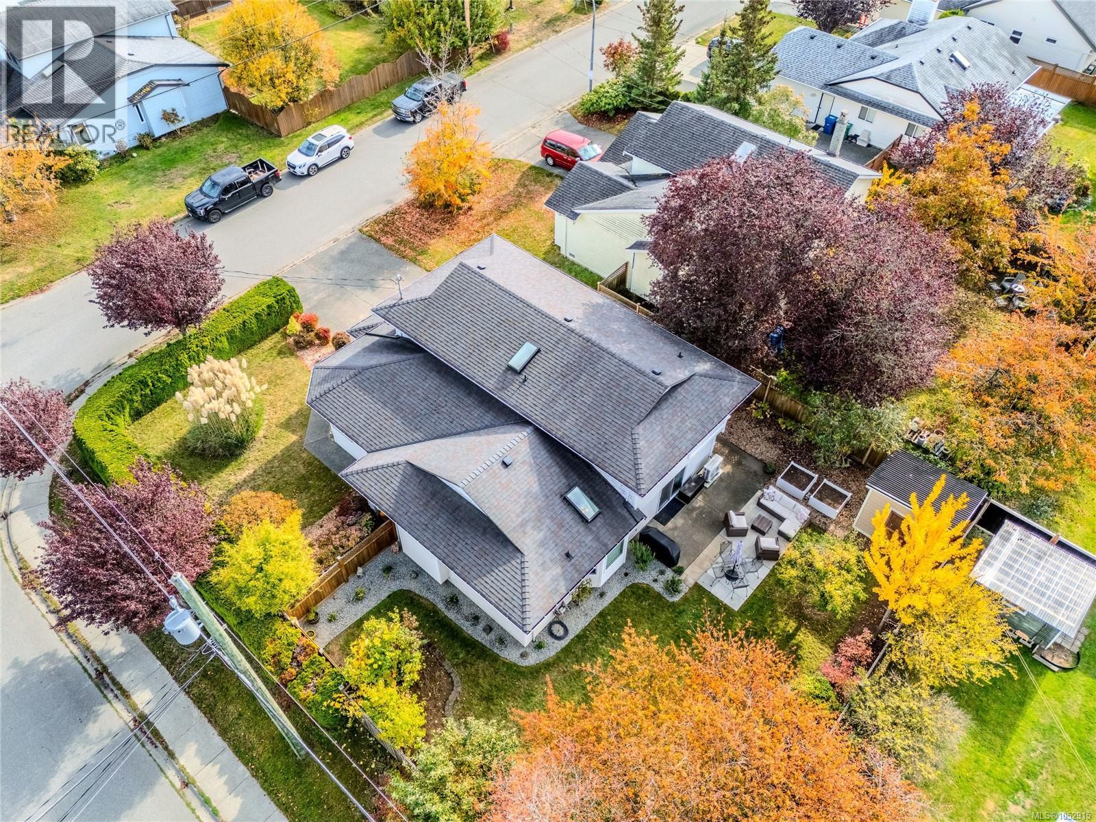 5977 Broadway Rd, Nanaimo - Image 1
