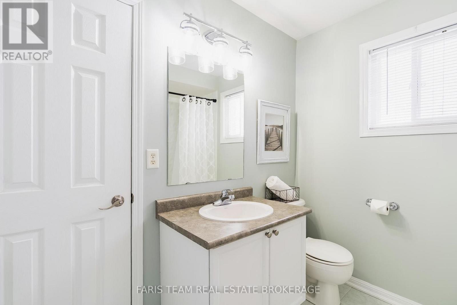 36 Connaught Lane, Barrie, ON photo 19