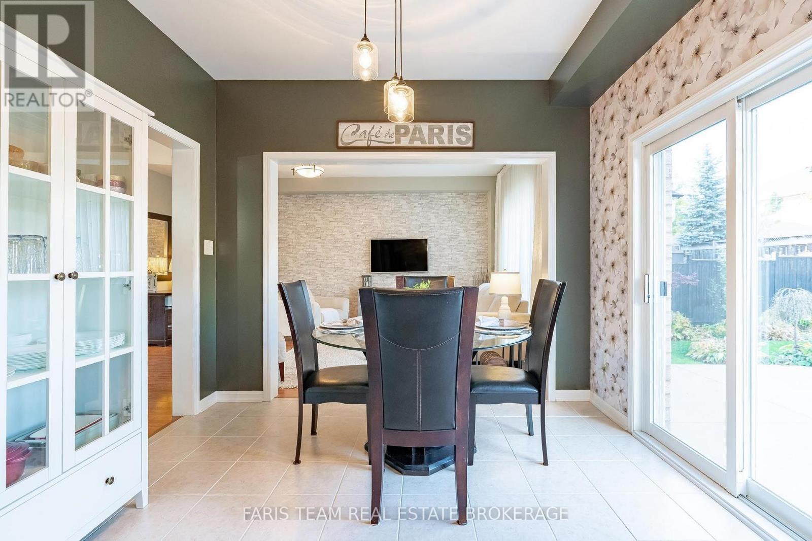 36 Connaught Lane, Barrie, ON photo 7