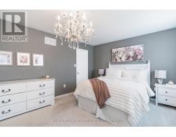 36 Connaught Lane, Barrie, ON L4M0A6 Photo 13