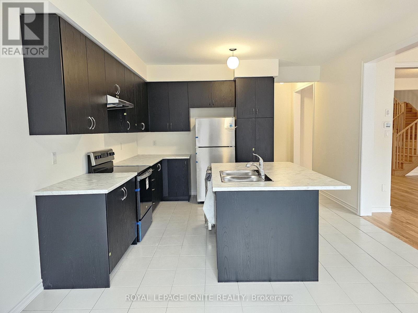 Basement-47 Prudhoe Terrace, Barrie photo 10