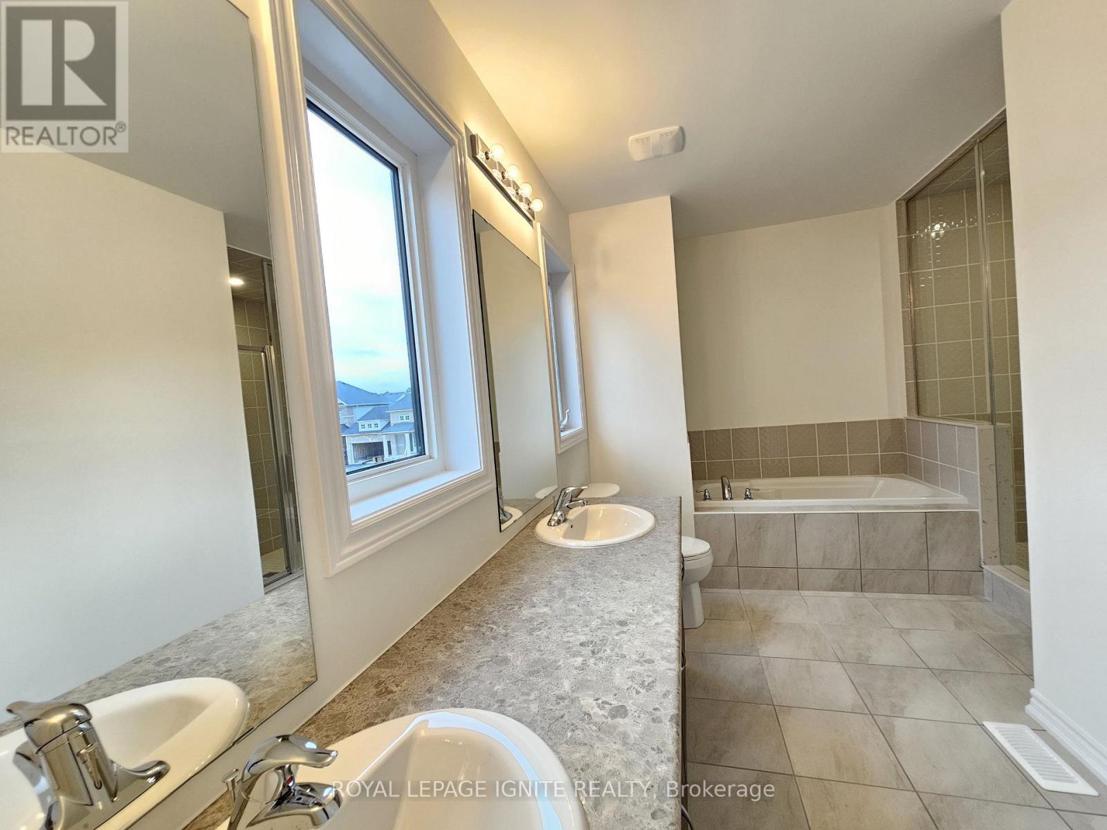 Basement-47 Prudhoe Terrace, Barrie photo 14