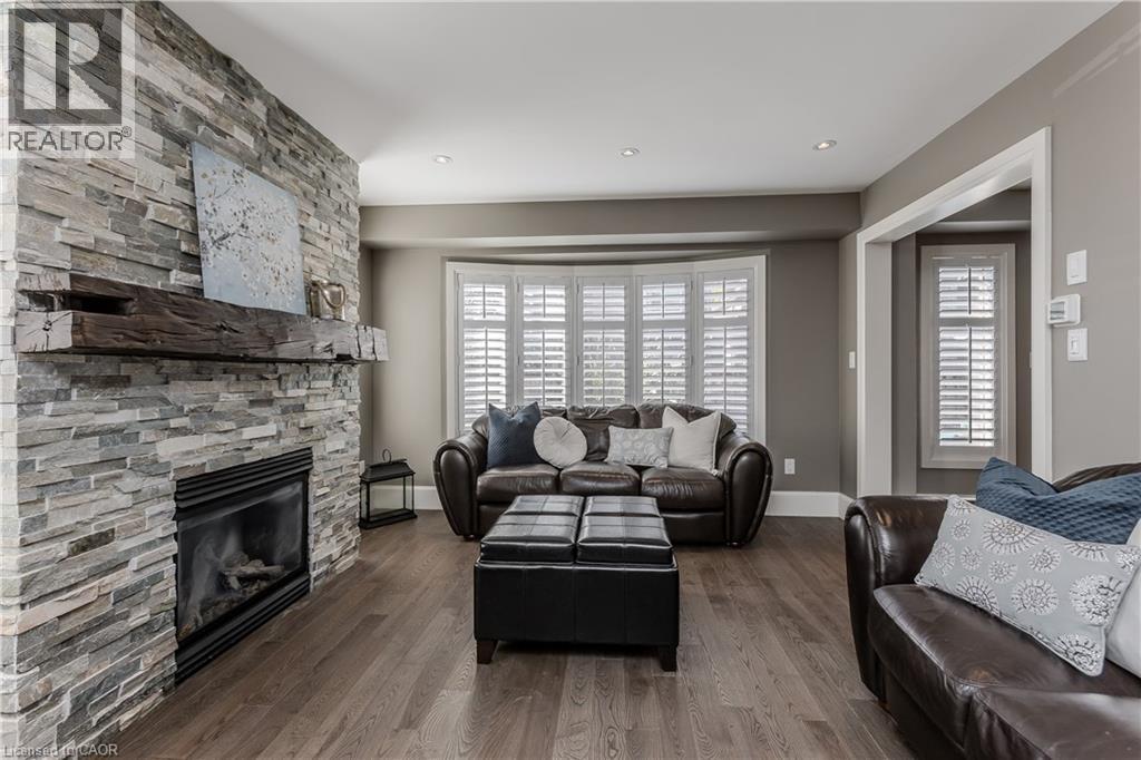 2248 ELMSIDE photo 4