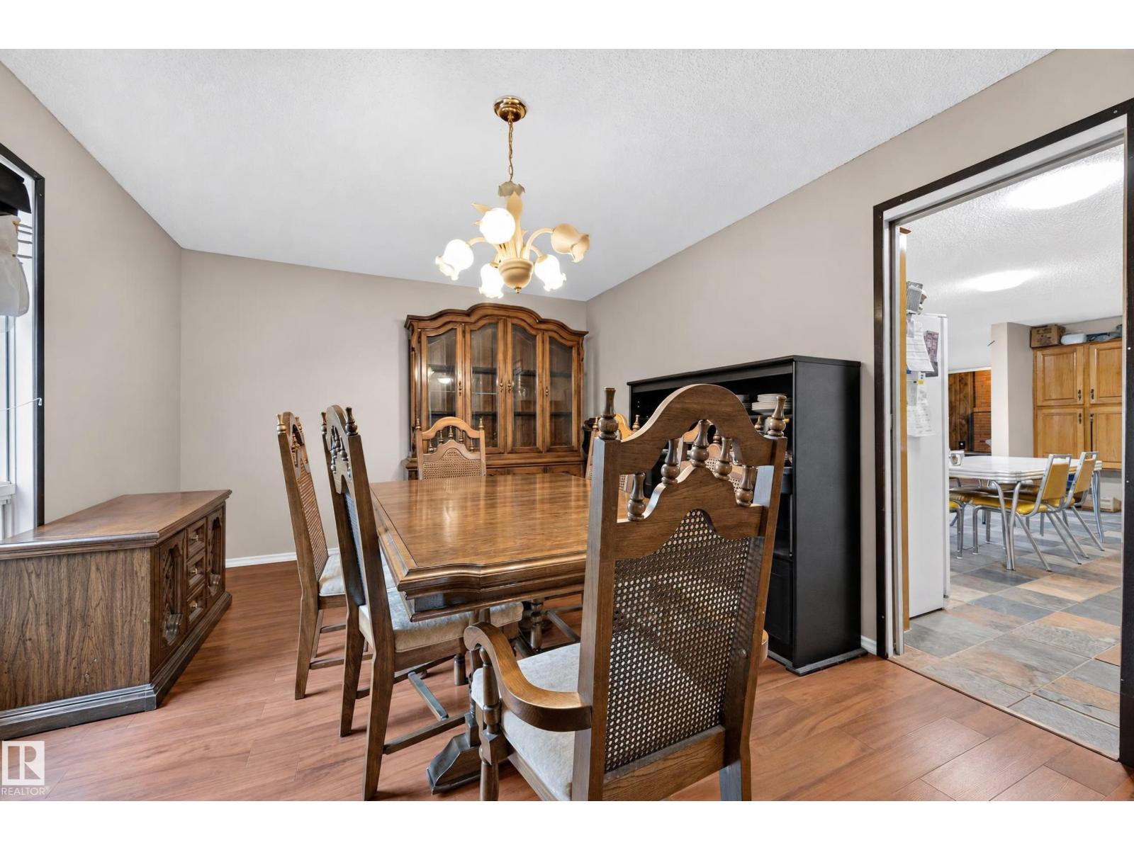 17948 94 AV NW, photo 19 of 44