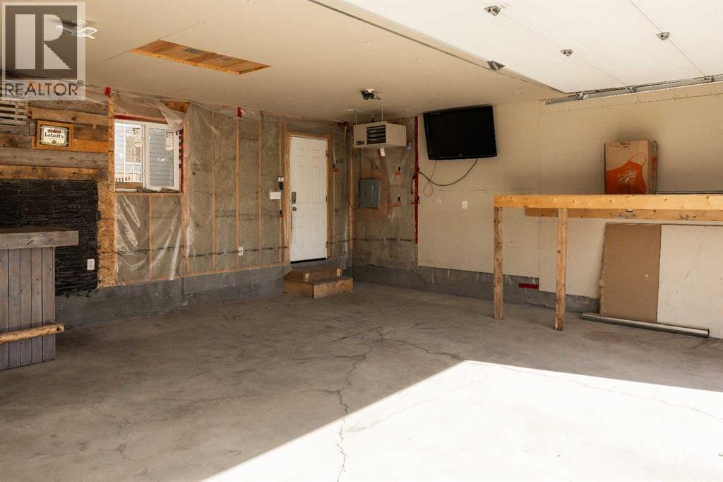 196 Eversyde Circle SW photo 45