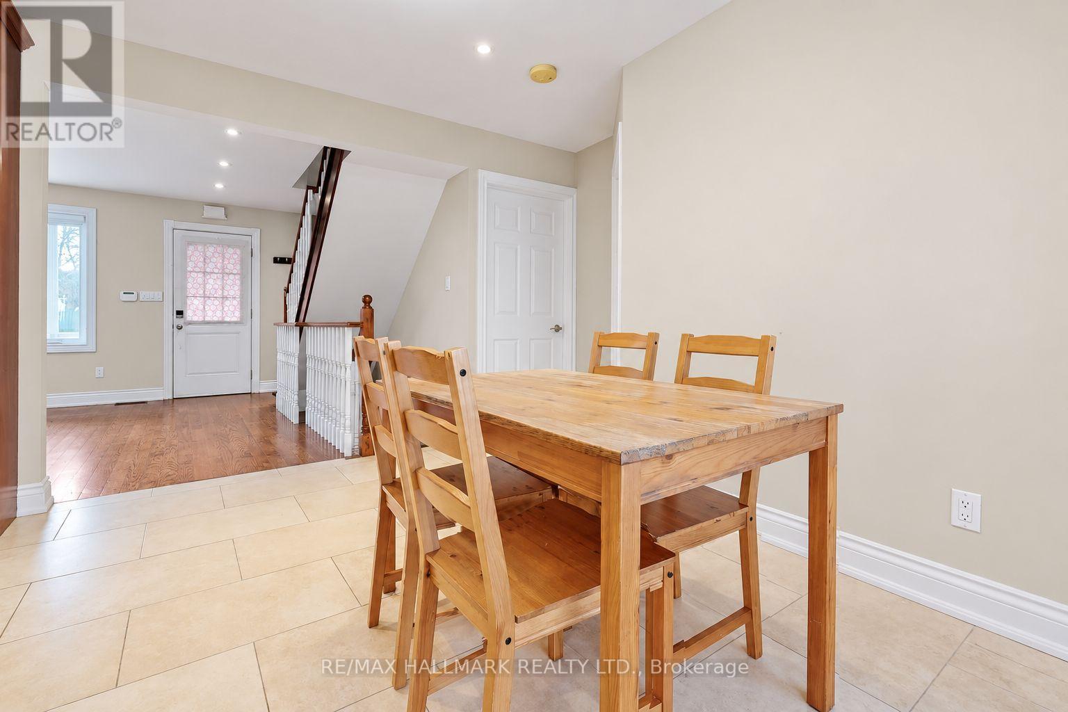 28 LAKE AVENUE, Richmond Hill (Oak Ridges Lake Wilcox), ON, photo 3