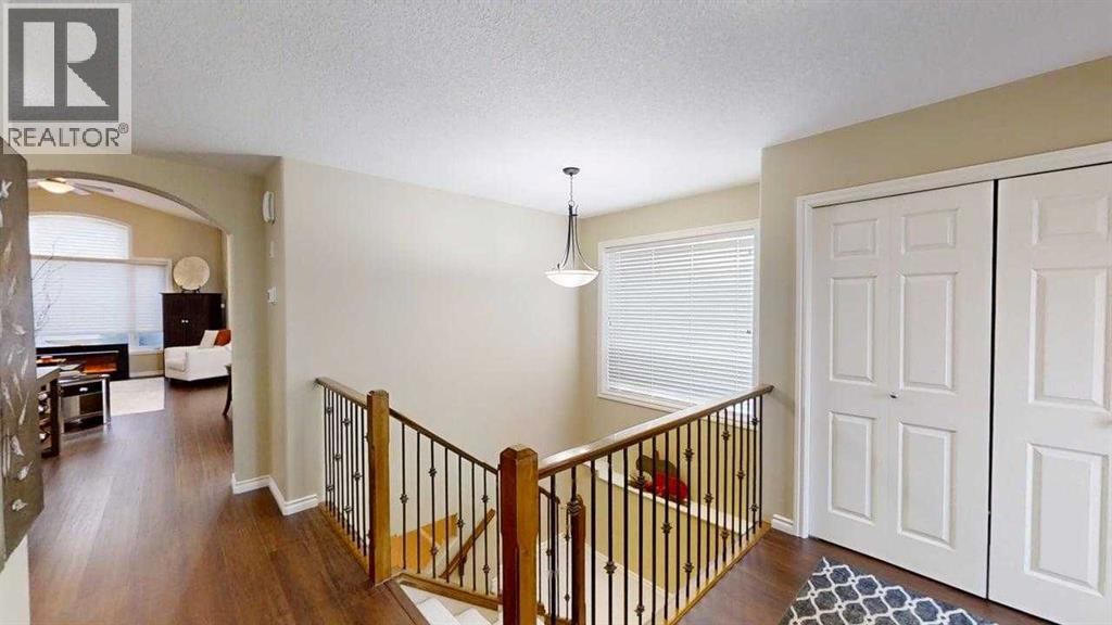 282 Couleesprings Terrace S, photo 16 of 42
