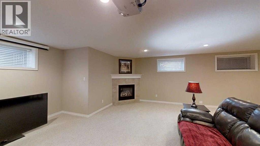 282 Couleesprings Terrace S, photo 27 of 42