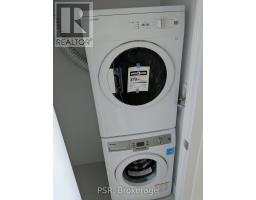 211 - 150 Fairview Mall Drive, Toronto, ON M2J0E7 Photo 13