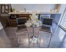 770 Bay Street, Toronto, ON M5G1N6 Photo 10