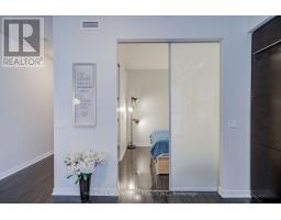 770 Bay Street, Toronto, ON M5G1N6 Photo 13