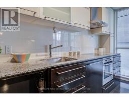 770 Bay Street, Toronto, ON M5G1N6 Photo 9