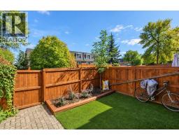 4pc Bathroom - 152, 330 Canterbury Drive Sw, Calgary, AB T2W1H6 Photo 6