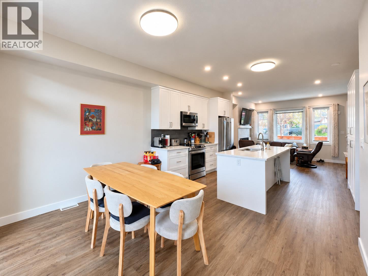 810 6th Avenue Unit# 2, Invermere - Image 1