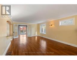 51 North Augusta Road, Brockville, ON K6V2X5 Photo 9