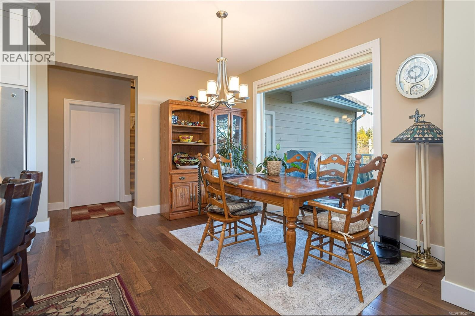3855 Creekside Dr, Bowser - Image 1