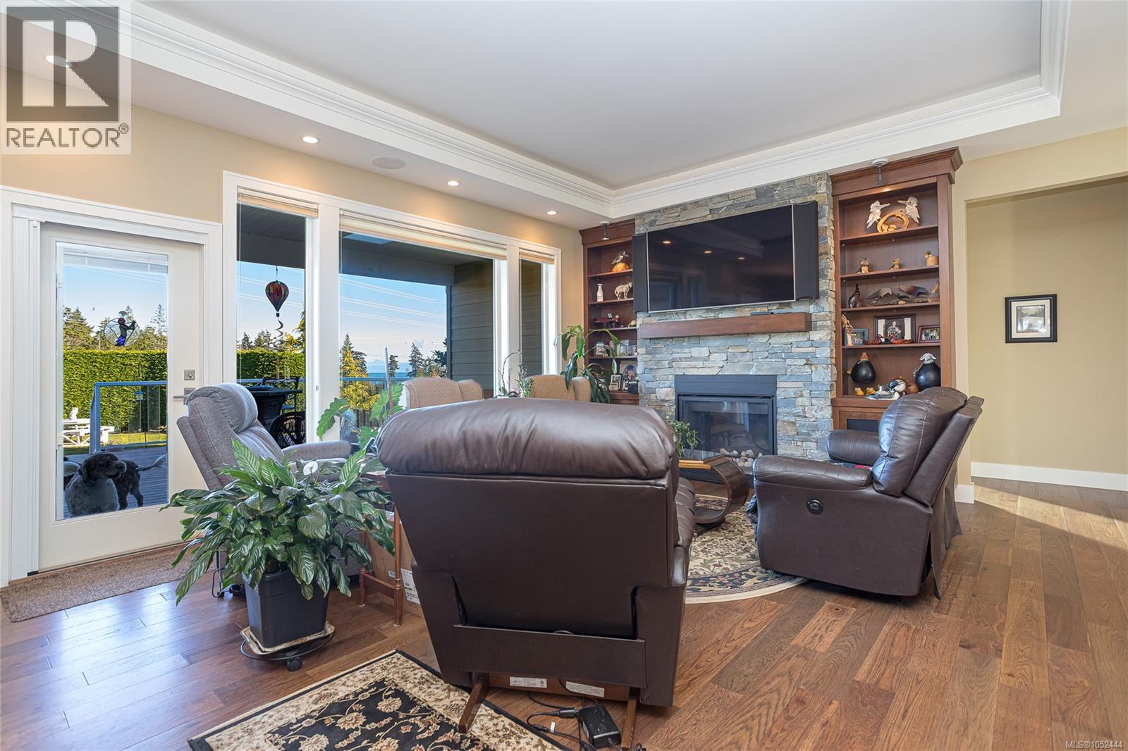 3855 Creekside Dr, Bowser - Image 1