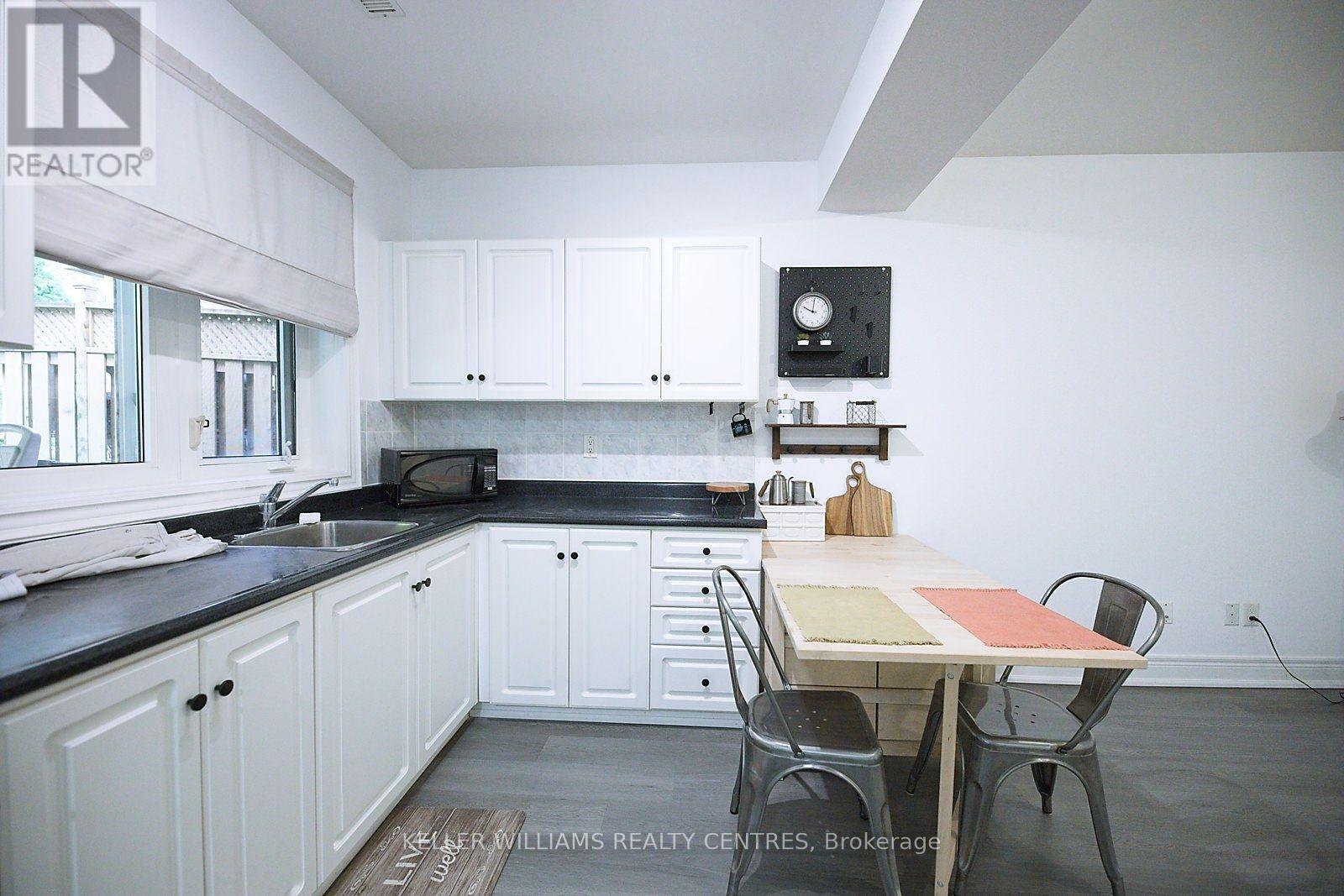61 Fairchild Unit Bsmt photo 2