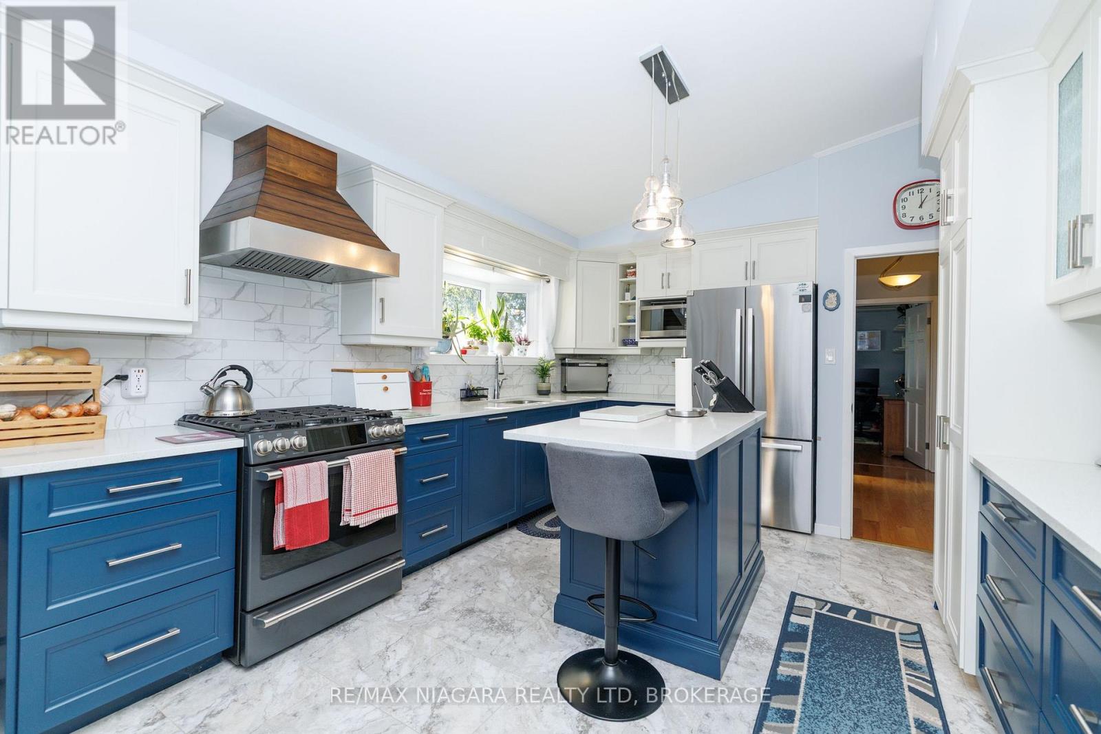 3984 ELM STREET, Welland (Broadway) — photo 9