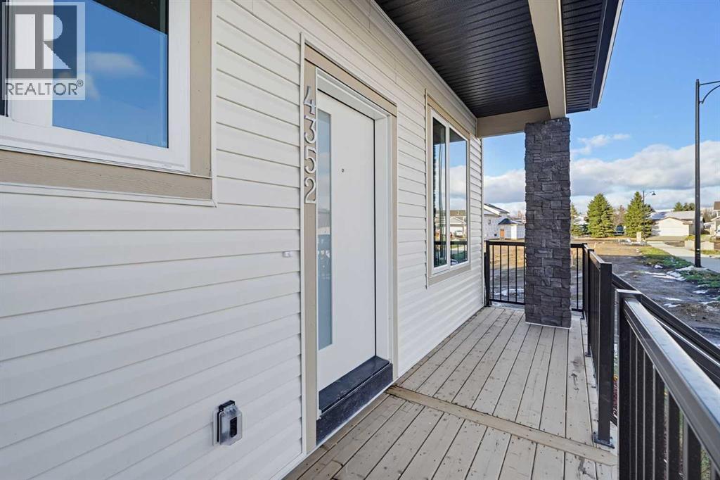 Listing photo – 4352 61st Avenue, Innisfail