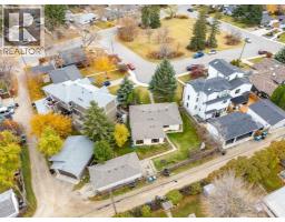 31 Hendon Place Nw, Calgary, AB T2K2A2 Photo 17
