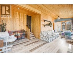 Sunroom - 31 Hendon Place Nw, Calgary, AB T2K2A2 Photo 8