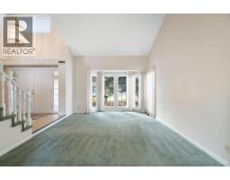 4pc Bathroom - 59 Stranraer Place Sw, Calgary, AB T3H1H5 Photo 8