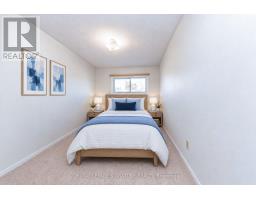 45 Augusta Court, Markham, ON L3T7K5 Photo 24