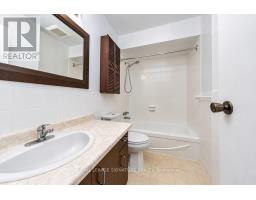 45 Augusta Court, Markham, ON L3T7K5 Photo 27