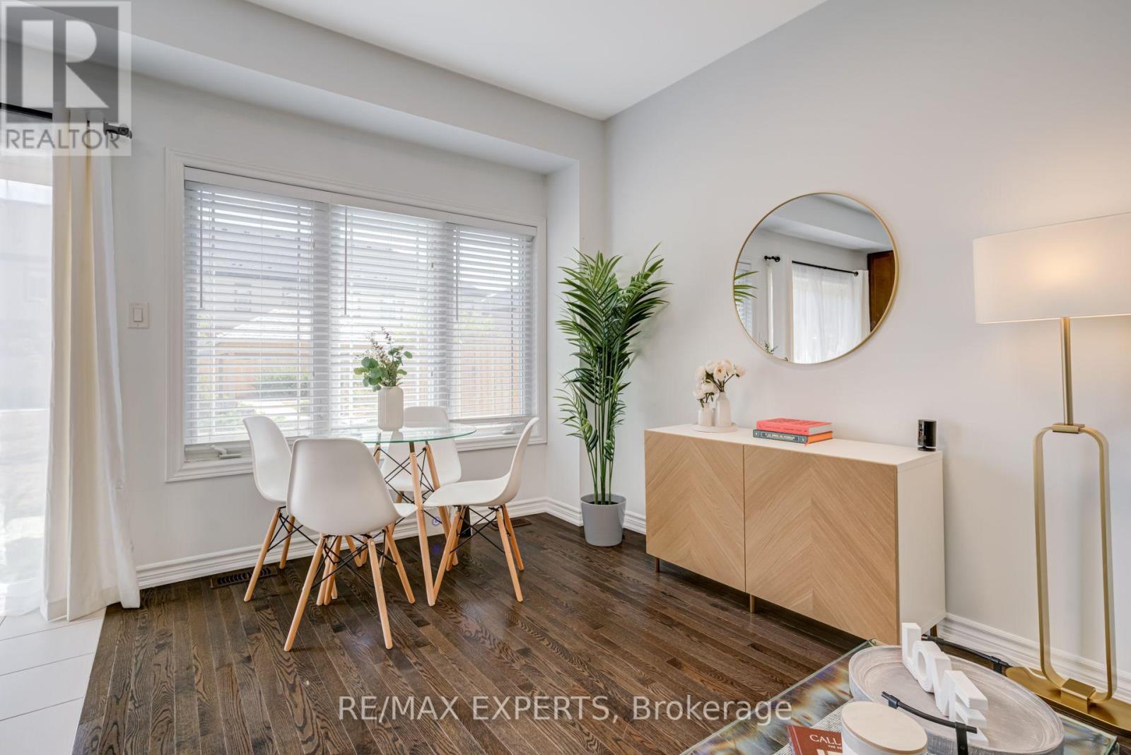 19 Cygnus Crescent, Barrie photo 16