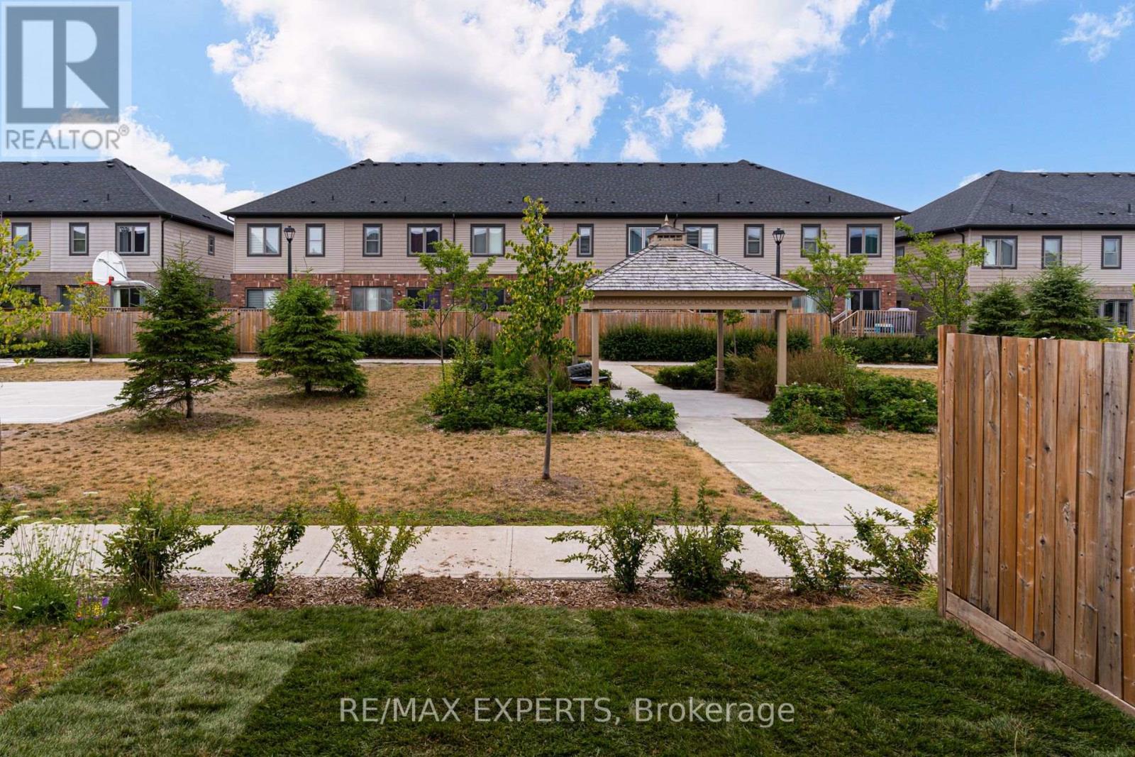 19 Cygnus Crescent, Barrie photo 36