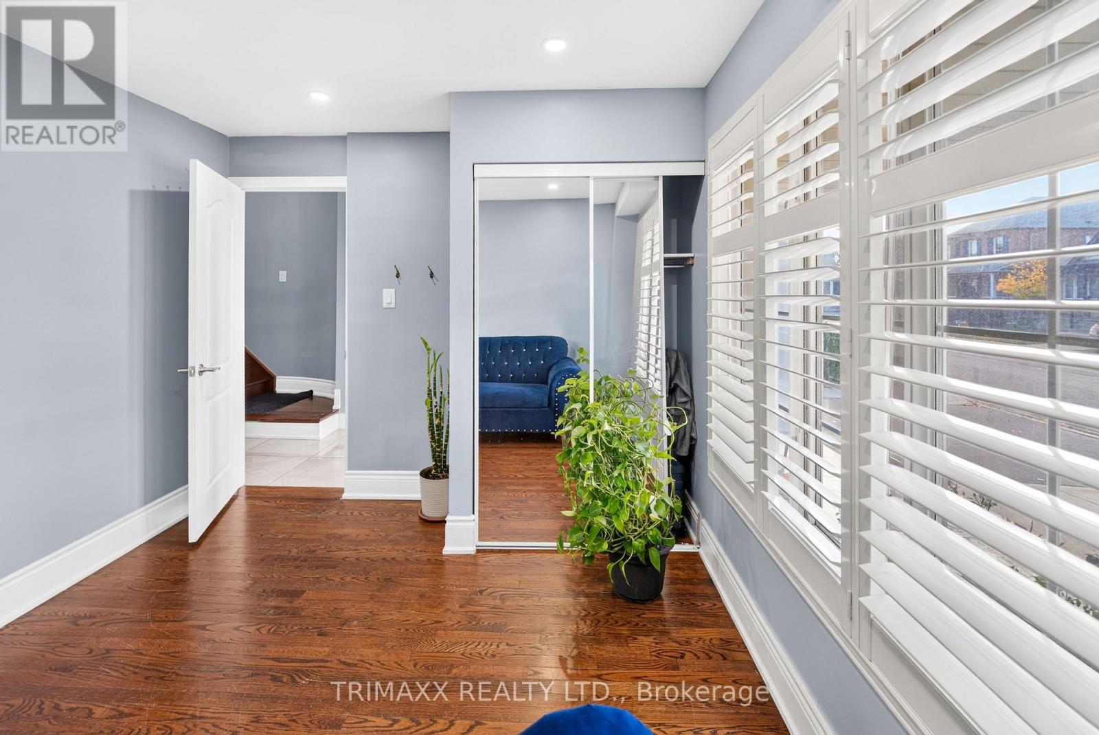 19 Leopard Gate, Brampton, ON photo 5