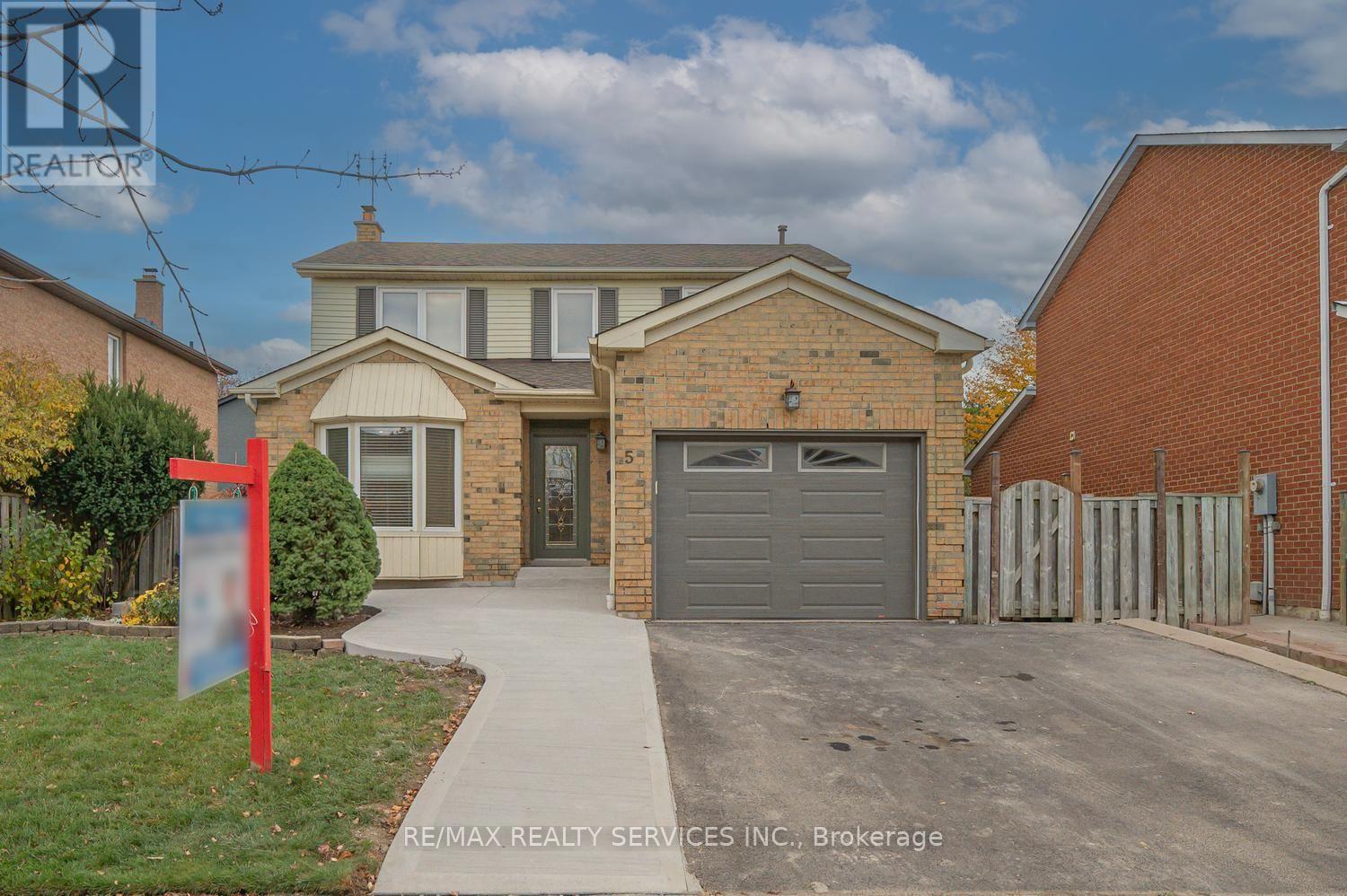 5 Nimrod Crescent West, Brampton, ON photo 3