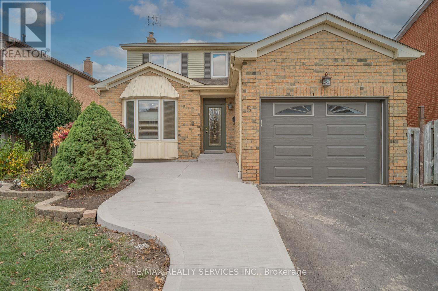 5 Nimrod Crescent West, Brampton, ON photo 4