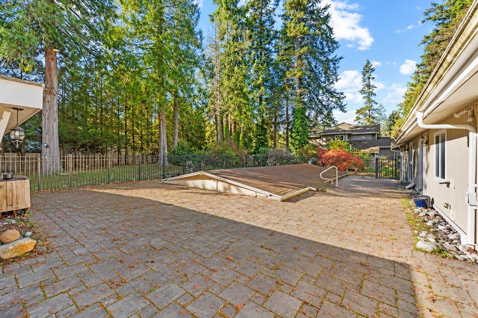 13284 Crescent Road, Surrey — photo 28