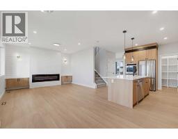 4pc Bathroom - 4352 61 Avenue, Innisfail, AB T4G0P3 Photo 11