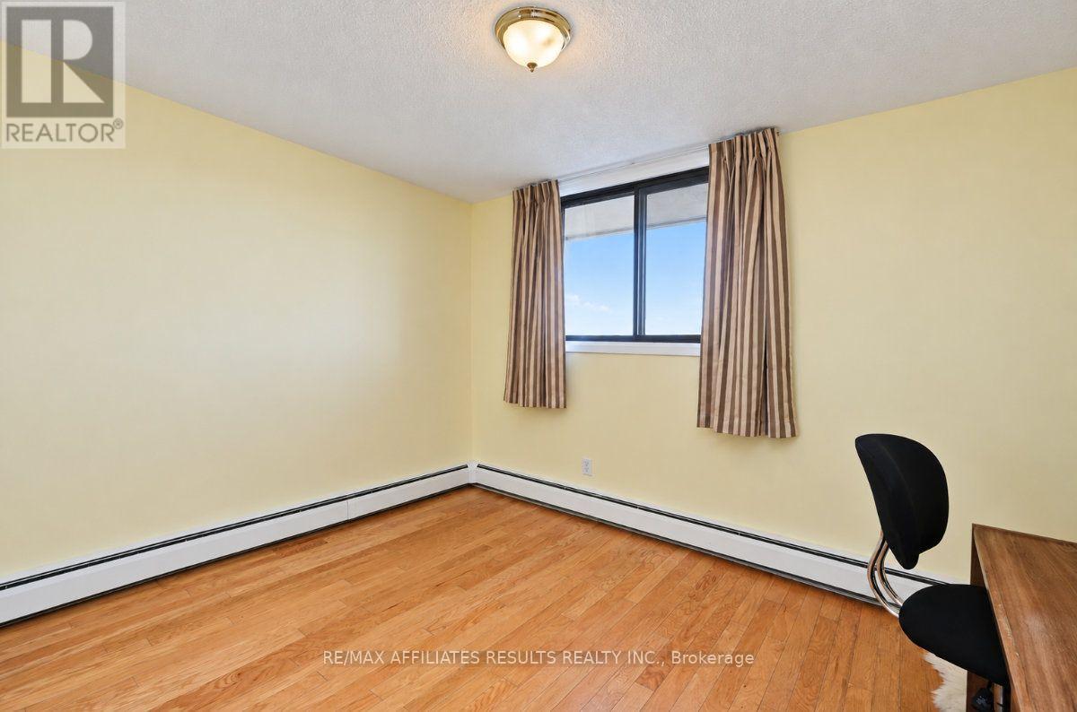 Commercial Properties for Sale in Ottawa – 408 – 415 GREENVIEW AVENUE – By Peter Sagos - Image 32