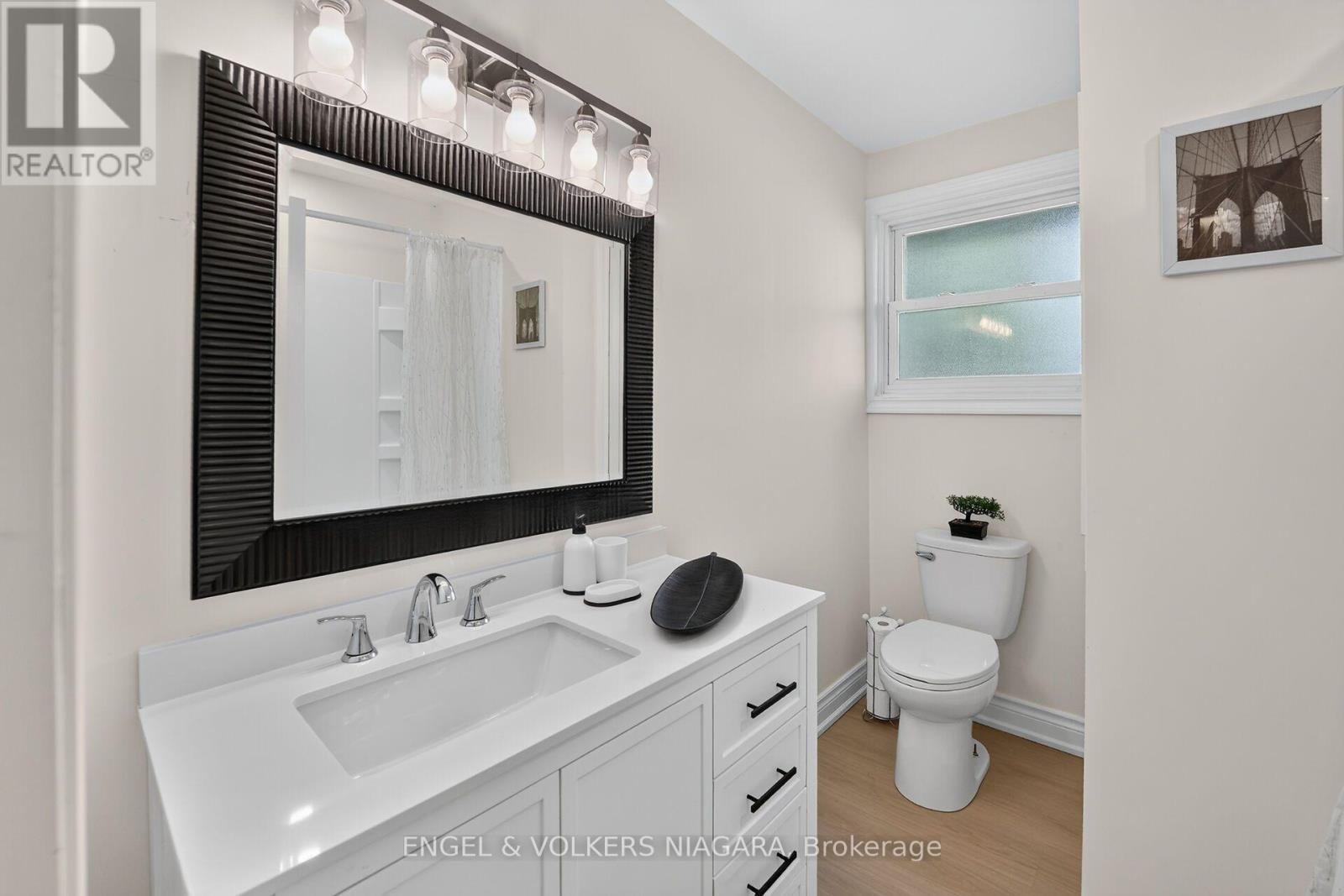 6773 CRAWFORD STREET - 17