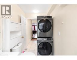 Living room - 243 Federal Street, Stoney Creek, ON L8E1P6 Photo 16