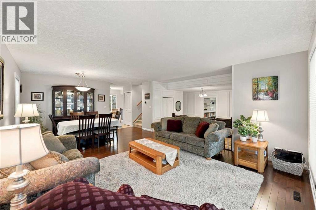144 Bernard Way NW photo 7